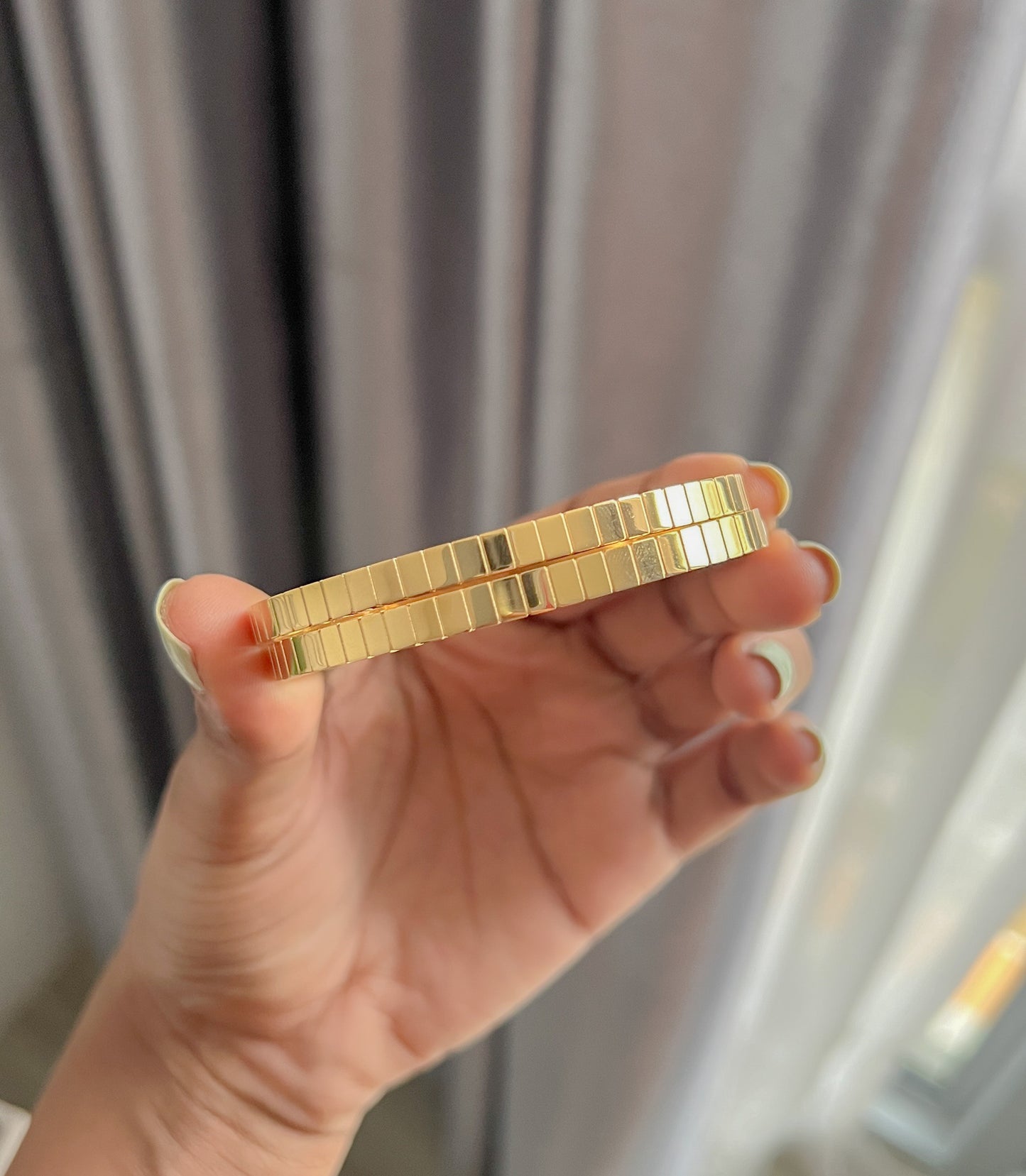 Leta Bangle