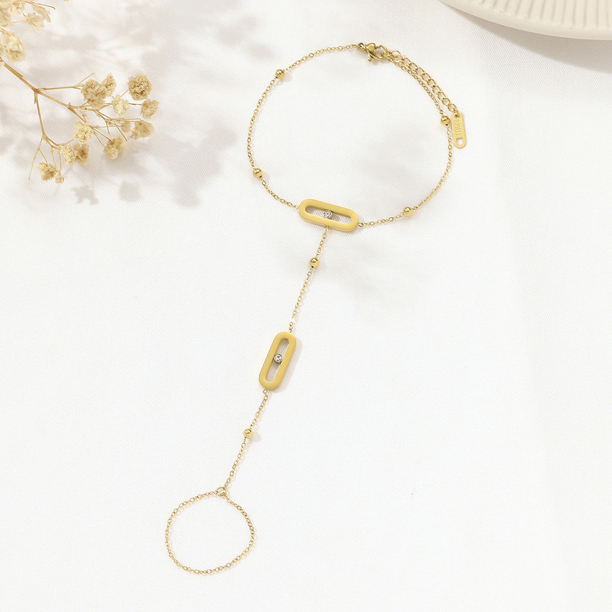 Orlisse Hand Chain