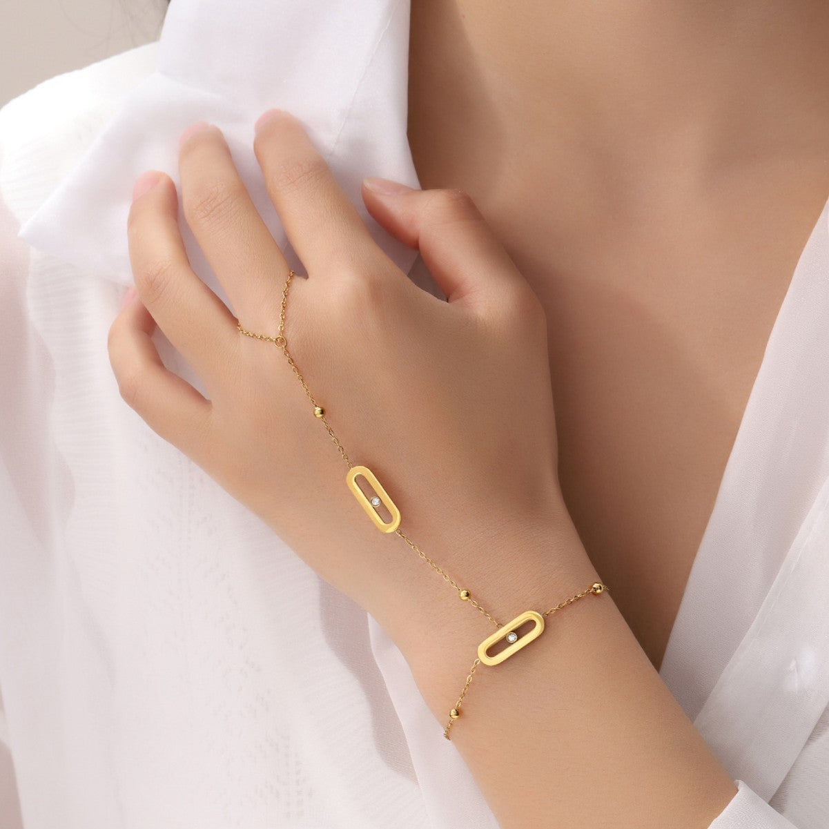 Orlisse Hand Chain