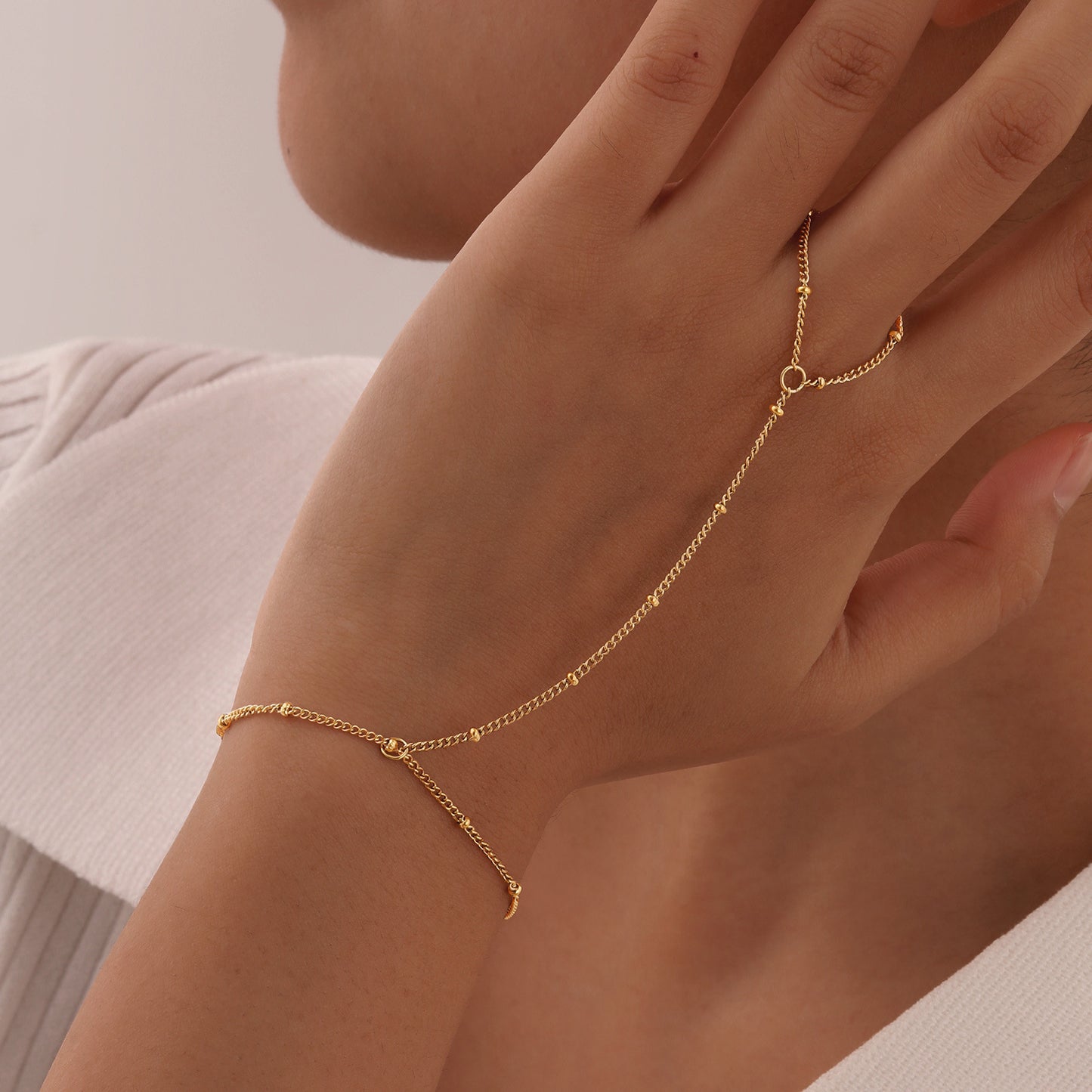 Zafira Hand Chain