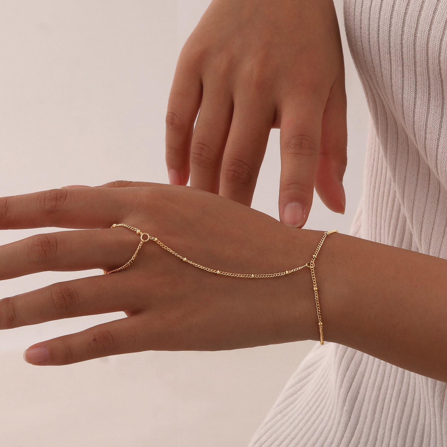 Zafira Hand Chain